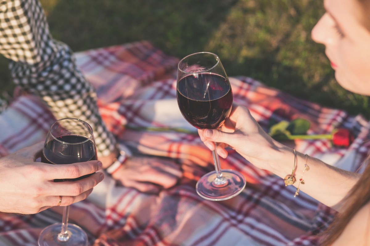 Выбирайте понравившийся вам рецепт, готовьте вино, приглашайте друзей и… будьте здоровы!