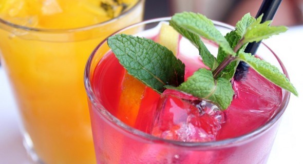 Сонце у склянці: готуємо фруктові та ягідні вітамінні напої 