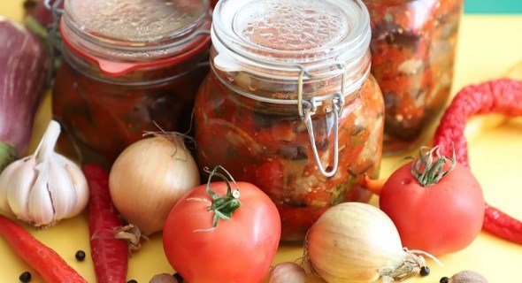 Нові рецепти консервації огірків та помідорів