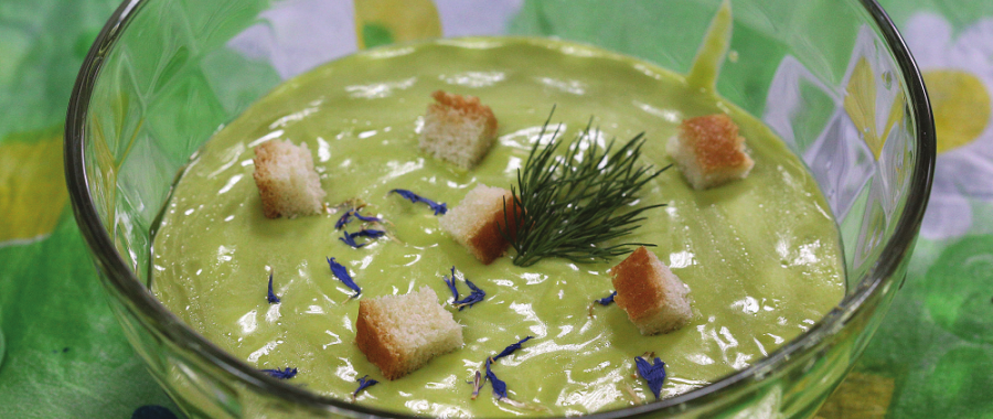 Крем-суп із зеленого горошку і шпинату 